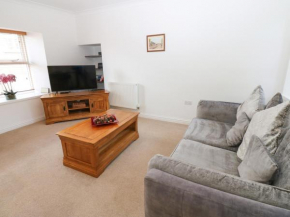 2 Eden Lodge